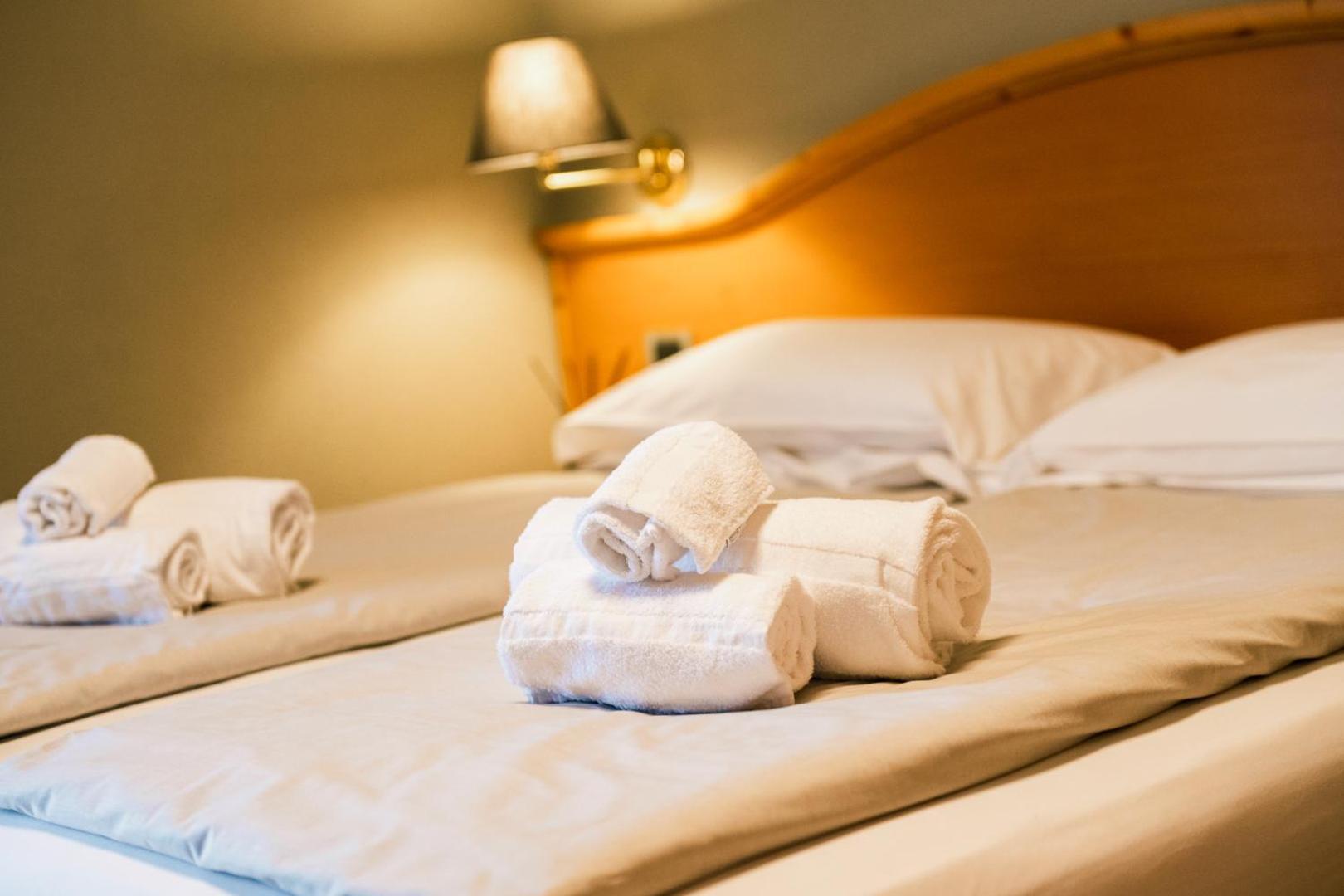Hotel Diffuso Locanda Elisa Dimaro Eksteriør bilde