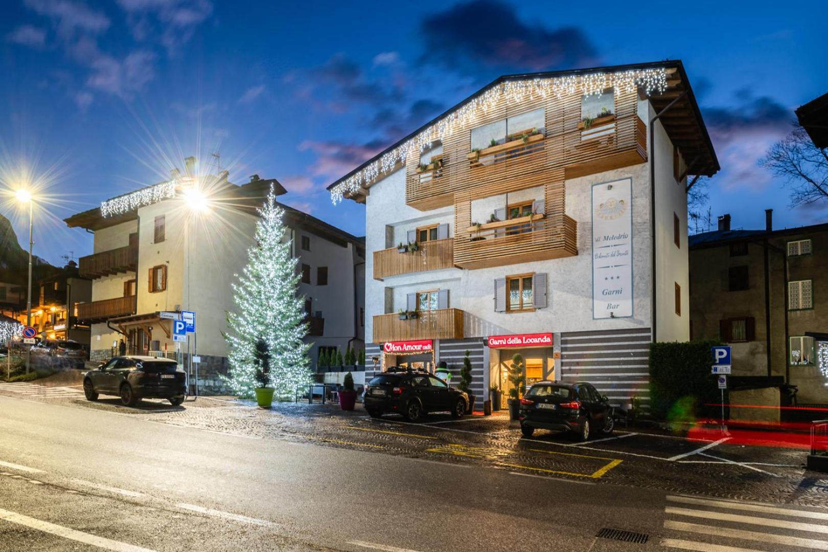 Hotel Diffuso Locanda Elisa Dimaro Eksteriør bilde